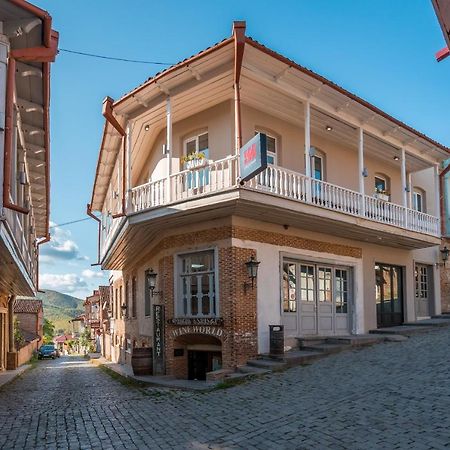 Hotel History • Სასტუმრო Ისტორია Сигнахи Экстерьер фото