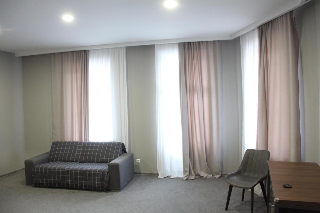 Hotel History • Სასტუმრო Ისტორია Сигнахи Экстерьер фото