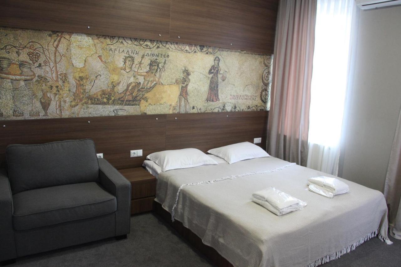 Hotel History • Სასტუმრო Ისტორია Сигнахи Экстерьер фото